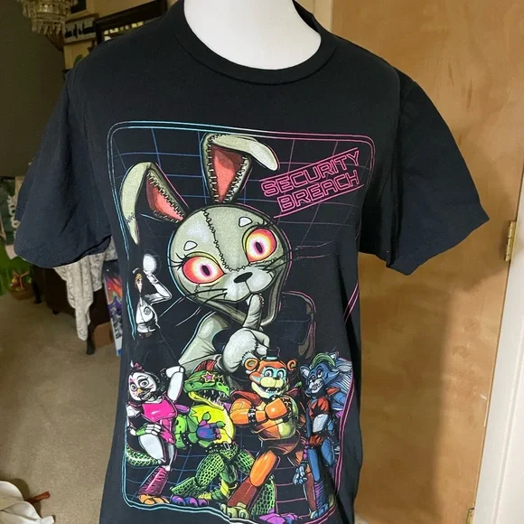 5 Nights at Freddy’s tshirt - Picture 1 of 2